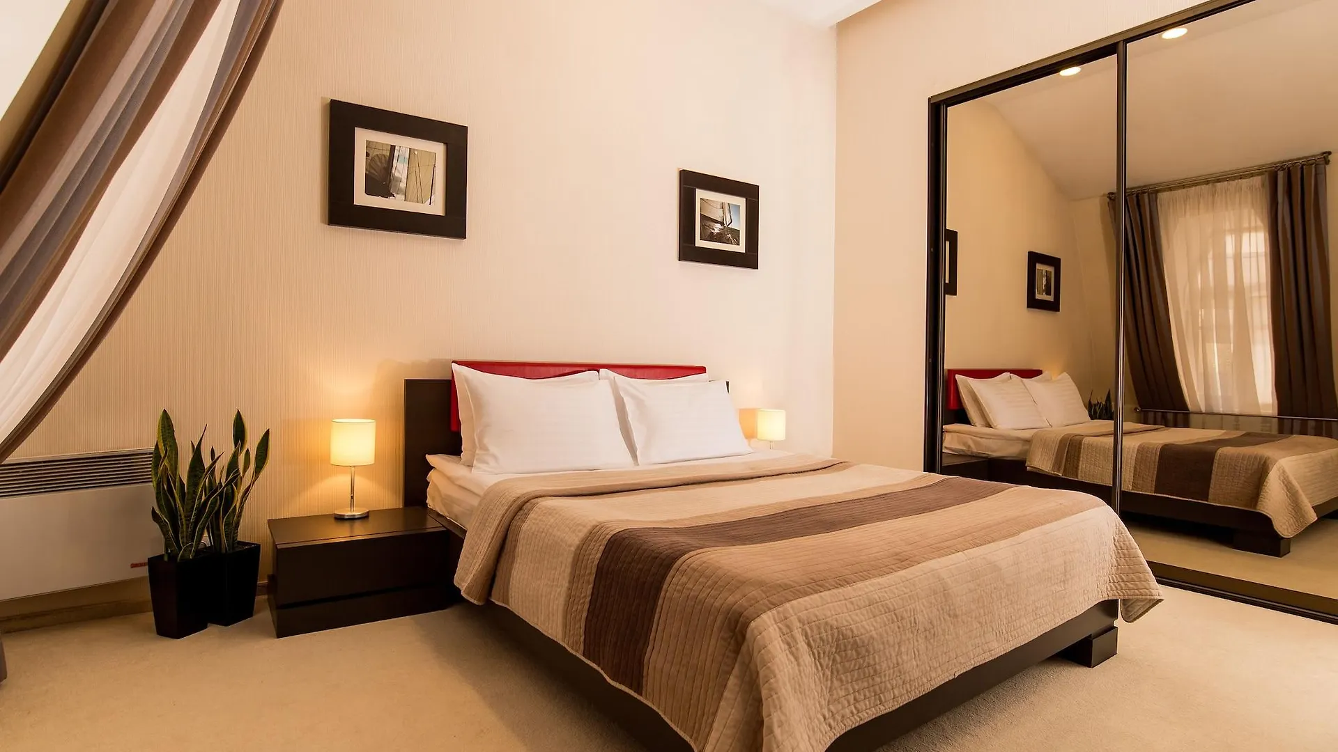 Senator Victory Square Aparthotel Κίεβο 4*,  Ουκρανία