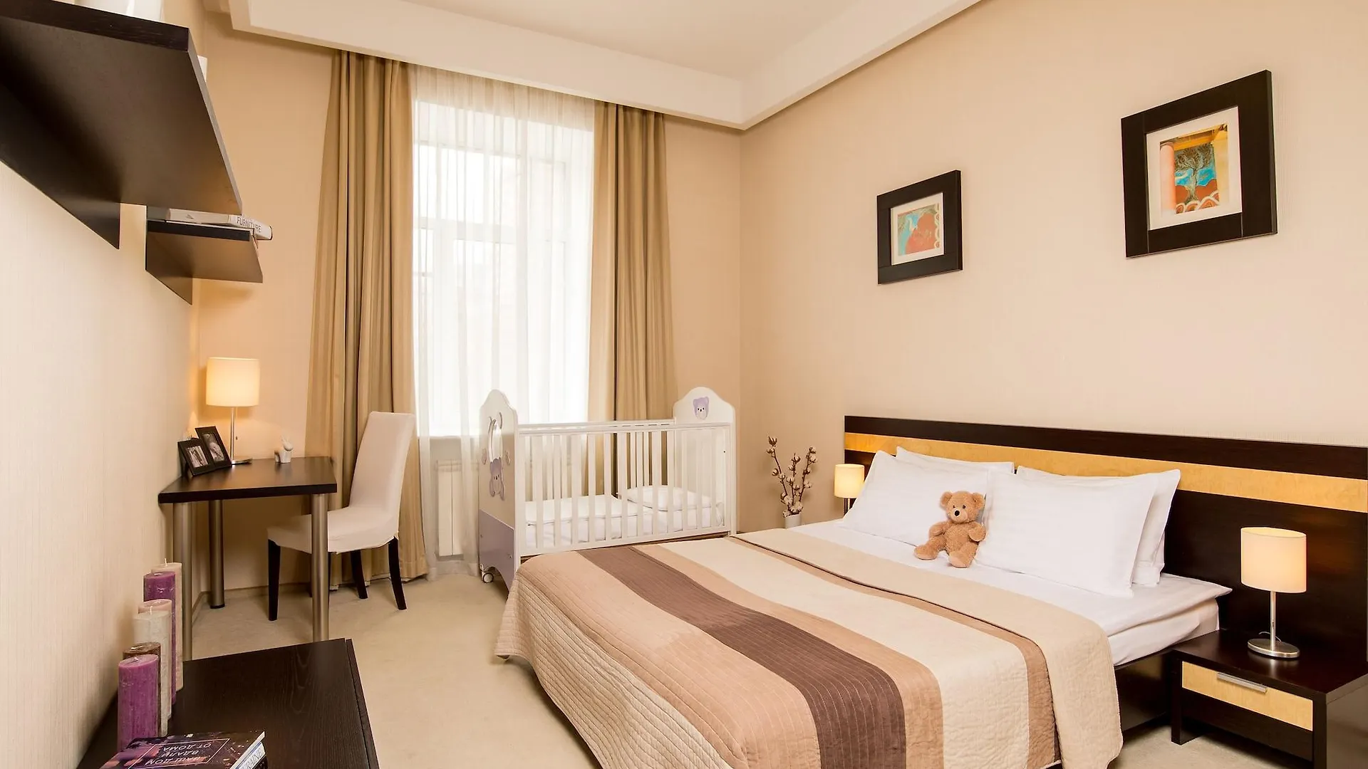Senator Victory Square Aparthotel Κίεβο