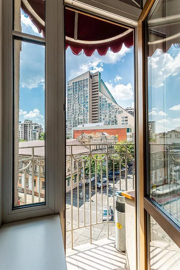 Senator Victory Square Aparthotel Κίεβο 4*,  Ουκρανία