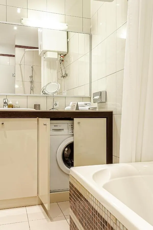 Senator Victory Square Aparthotel Κίεβο 4*,  Ουκρανία