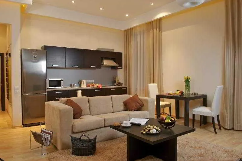 Senator Victory Square Aparthotel Kyiv 4*,