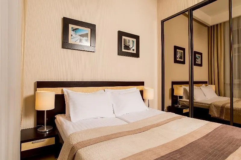 Senator Victory Square Aparthotel Κίεβο