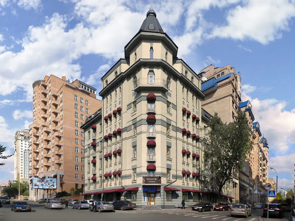 ****  Senator Victory Square Aparthotel Κίεβο Ουκρανία