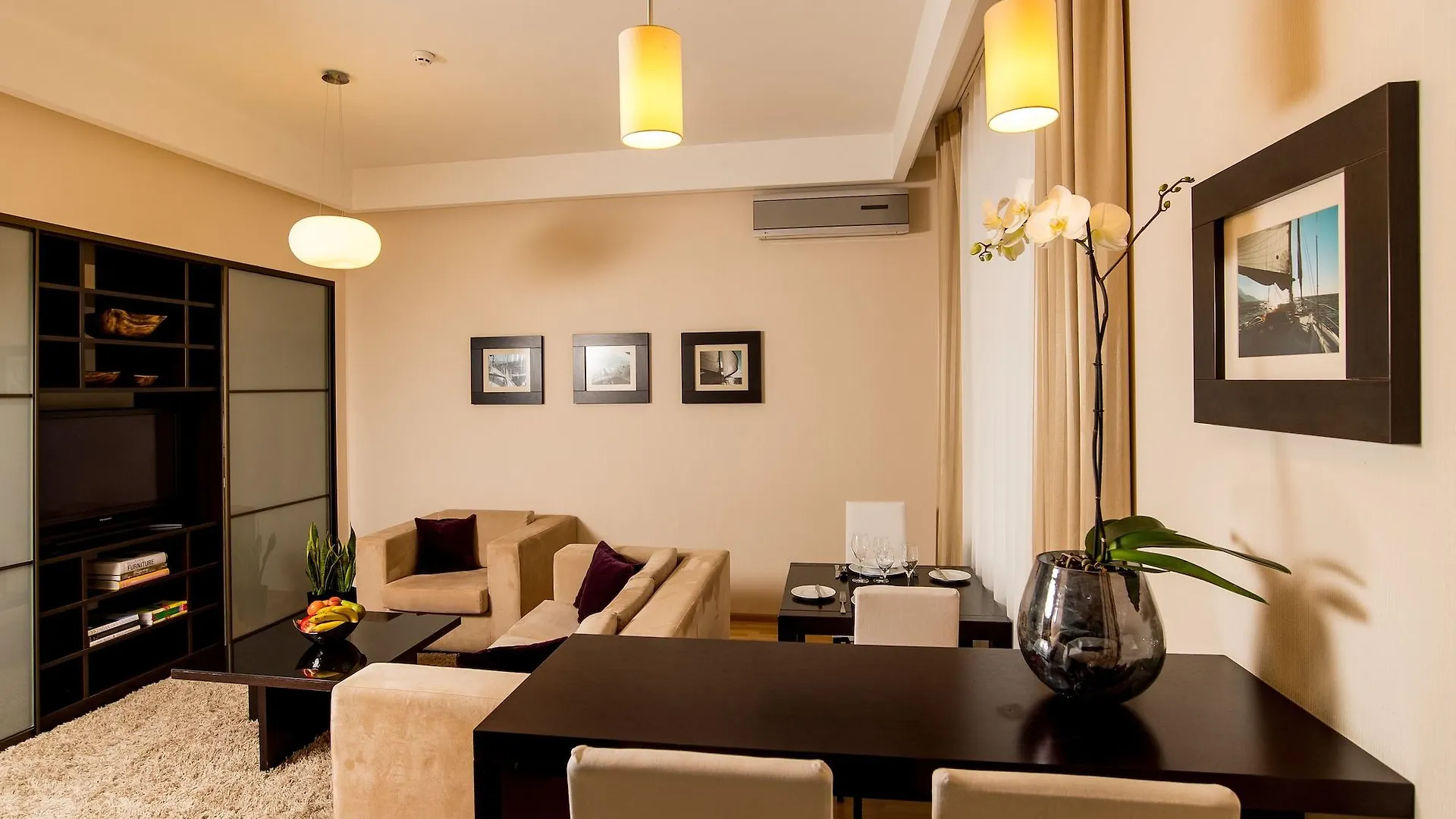 ****  Senator Victory Square Aparthotel Kiev Ucrânia